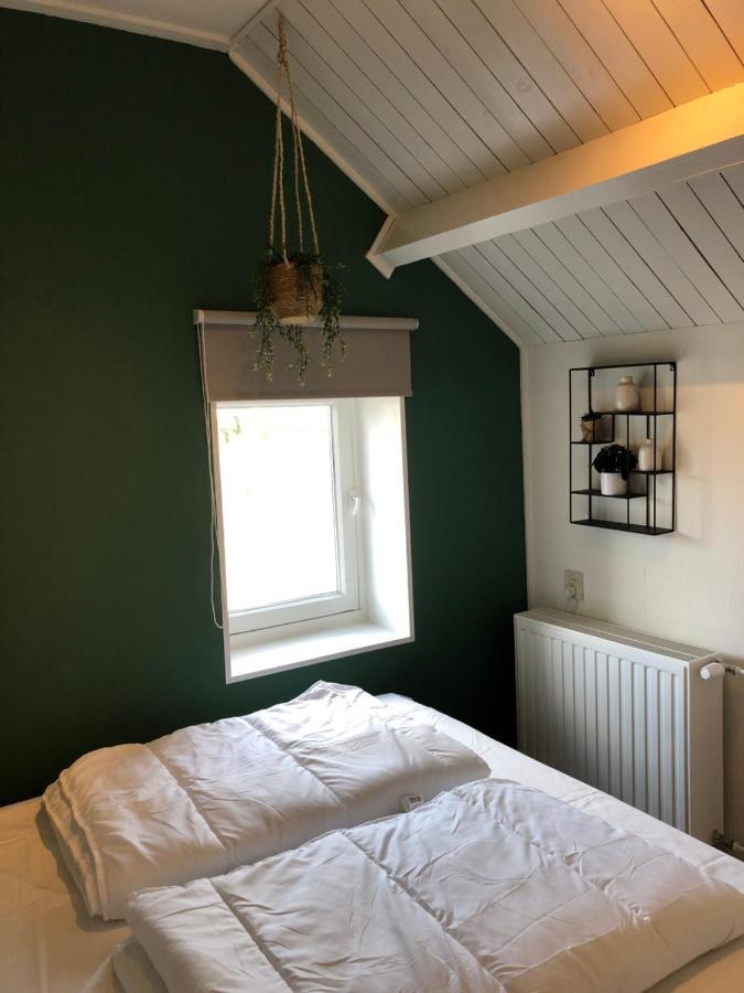 Huisje Op Den Diek Sint Kruis Exterior foto